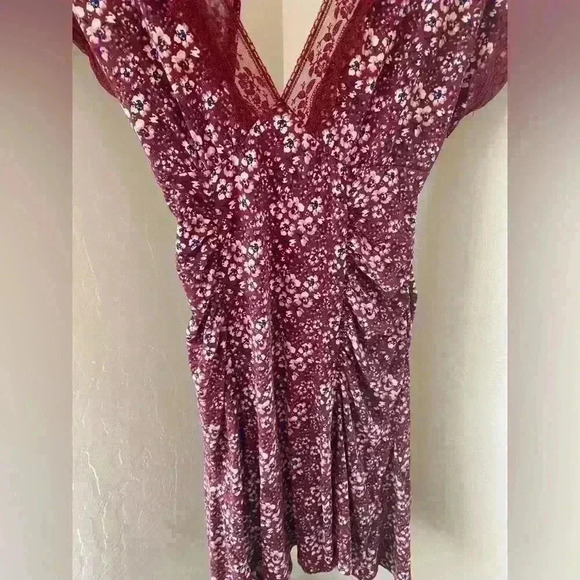 Free People Sweet Talker Floral 90s Lace Open Back Mini Dress In Merlot XS - Picture 3 of 6